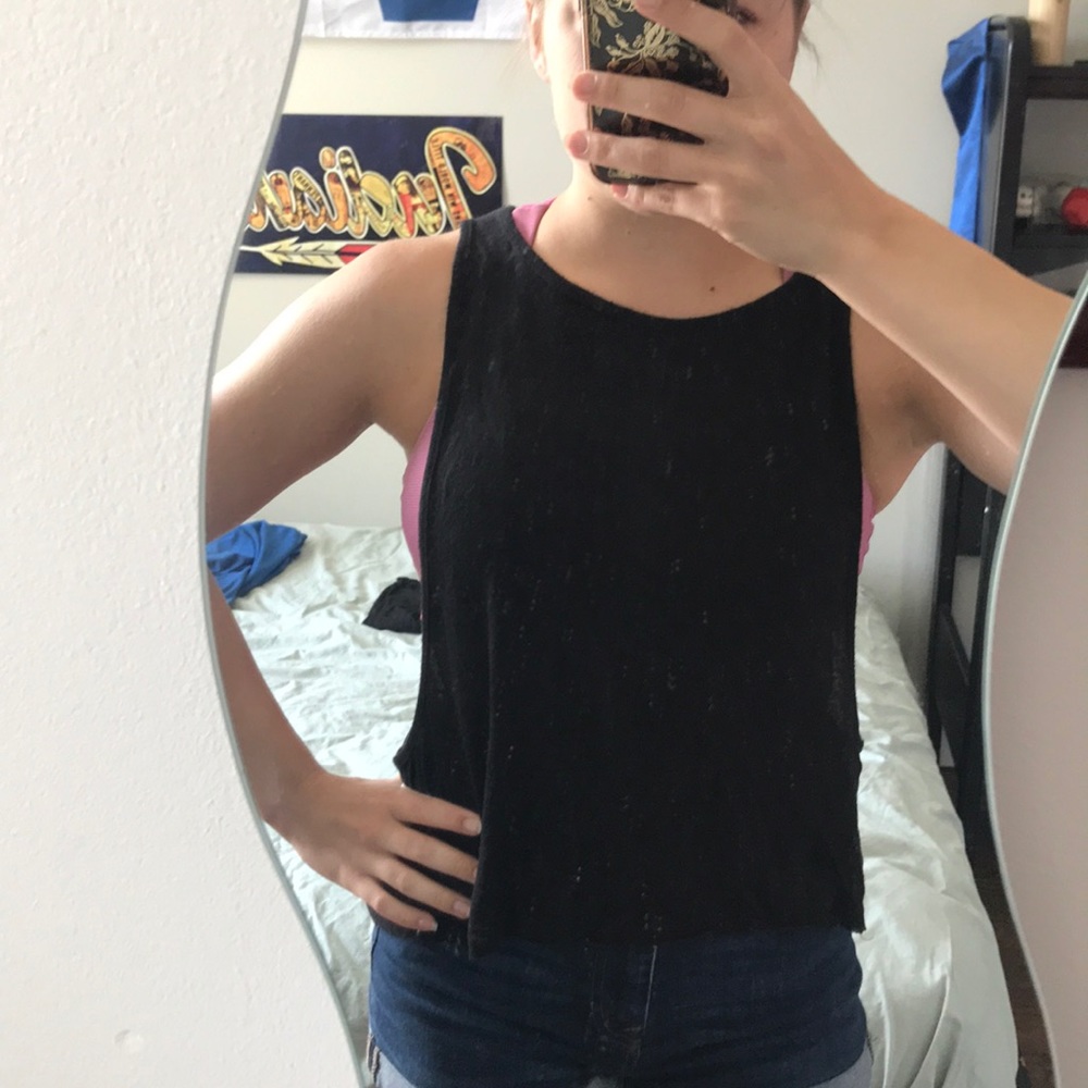 Black super soft muscle tank